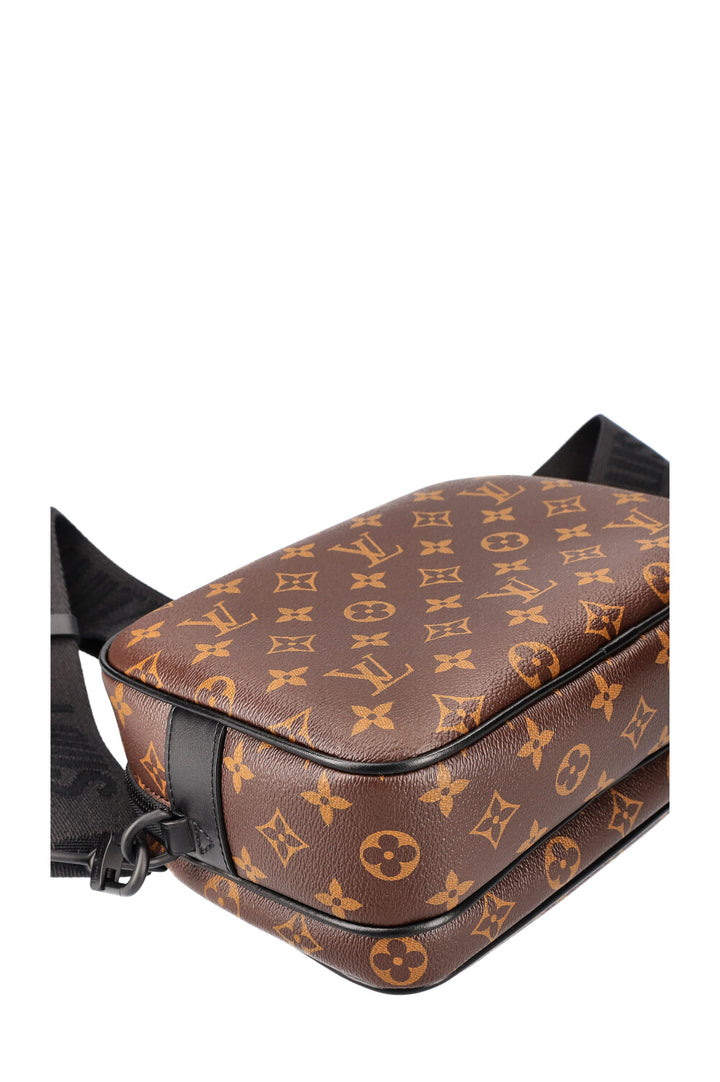 LOUIS VUITTON S Lock Messenger Bag Macassar Canvas