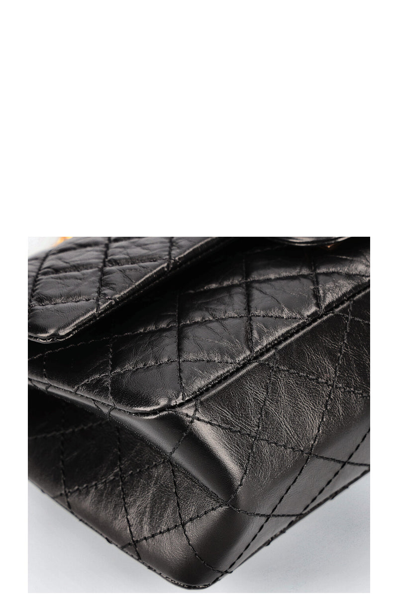 CHANEL 2.55 Reissue Bag 2022 Medium Black
