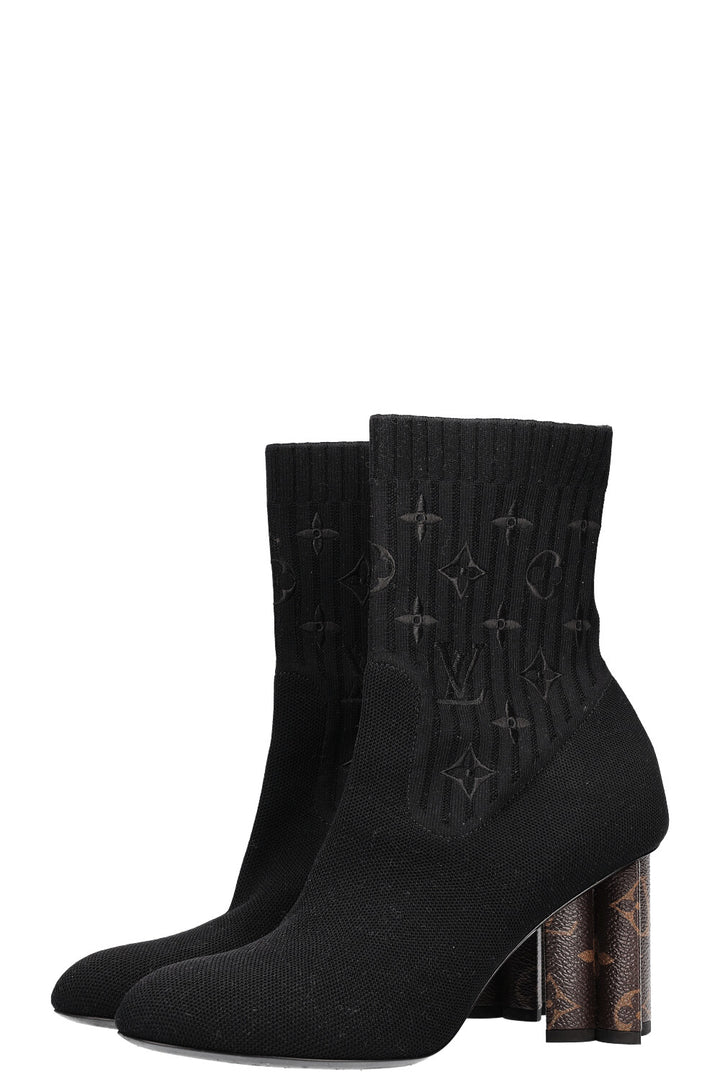 LOUIS VUITTON Silhouette Ankle Boots