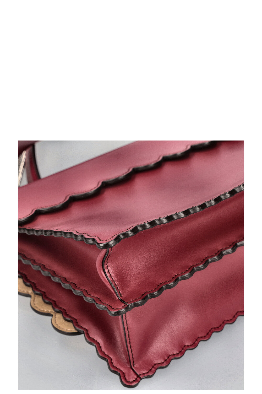 FENDI Kan I Medium Bag Burgundy