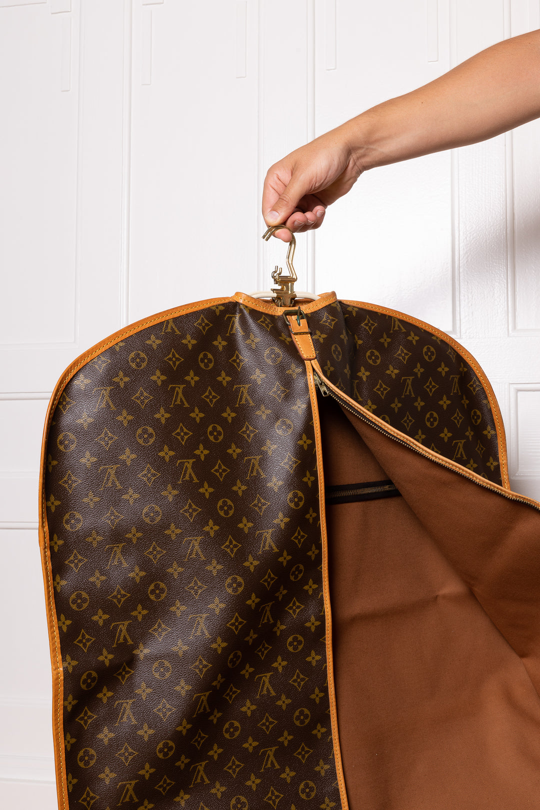 LOUIS VUITTON Monogram Kabul 2Way Boston Bag Garment Suit Cover M41225 LV  18919 Cloth ref.271040 - Joli Closet