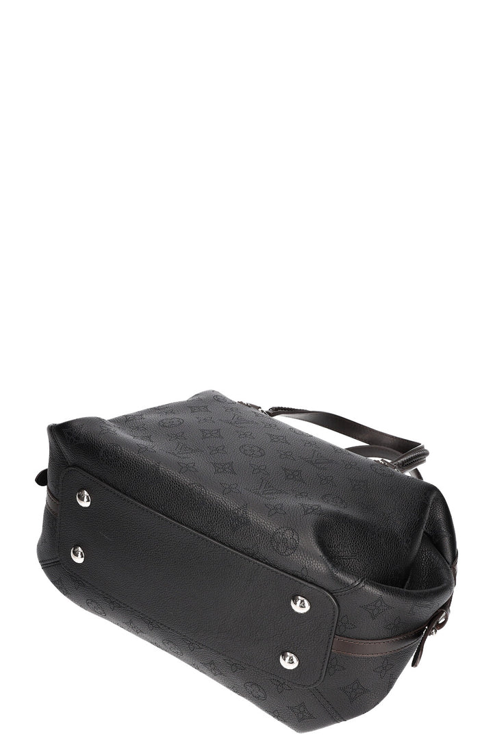 LOUIS VUITTON Asteria bag