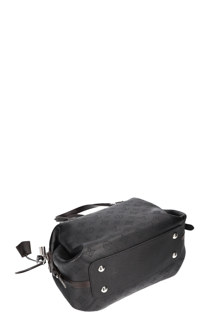 LOUIS VUITTON Asteria bag