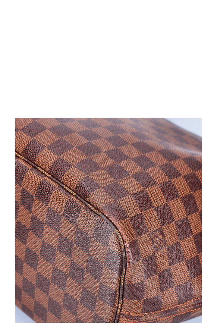 LOUIS VUITTON Neverfull MM Damier Ebene