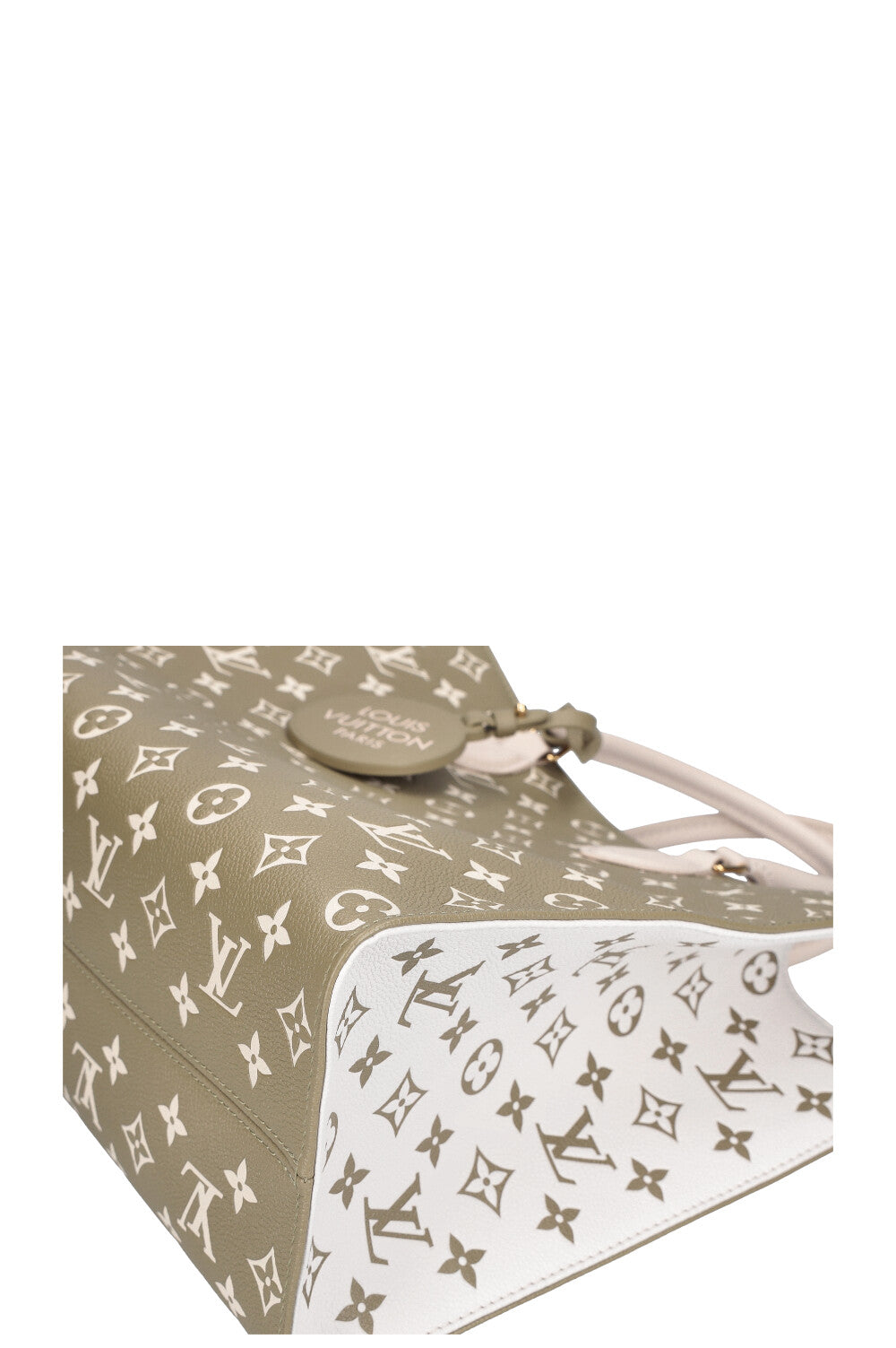 LOUIS VUITTON Onthego MM Khaki Beige
