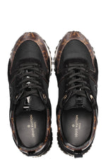 LOUIS VUITTON Run Away Sneakers MNG