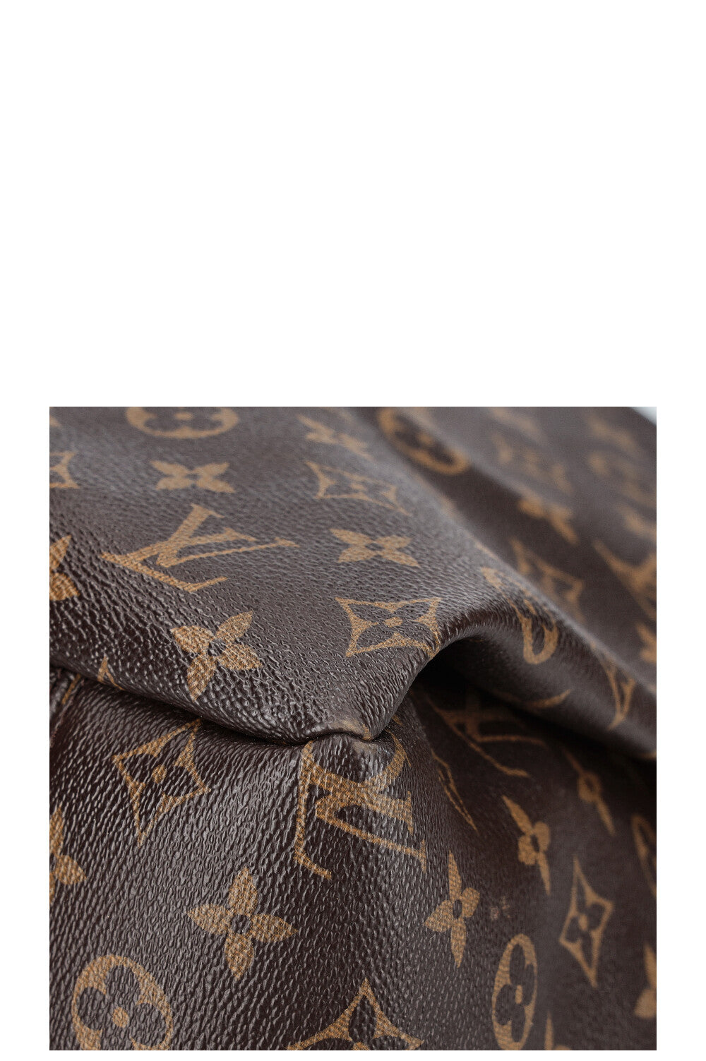 LOUIS VUITTON Artsy MM