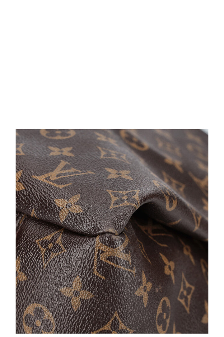 LOUIS VUITTON Artsy MM