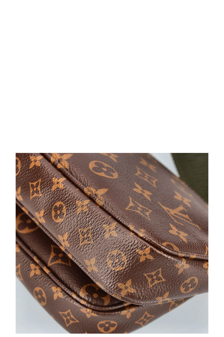 LOUIS VUITTON Multi Pochette Canvas MNG