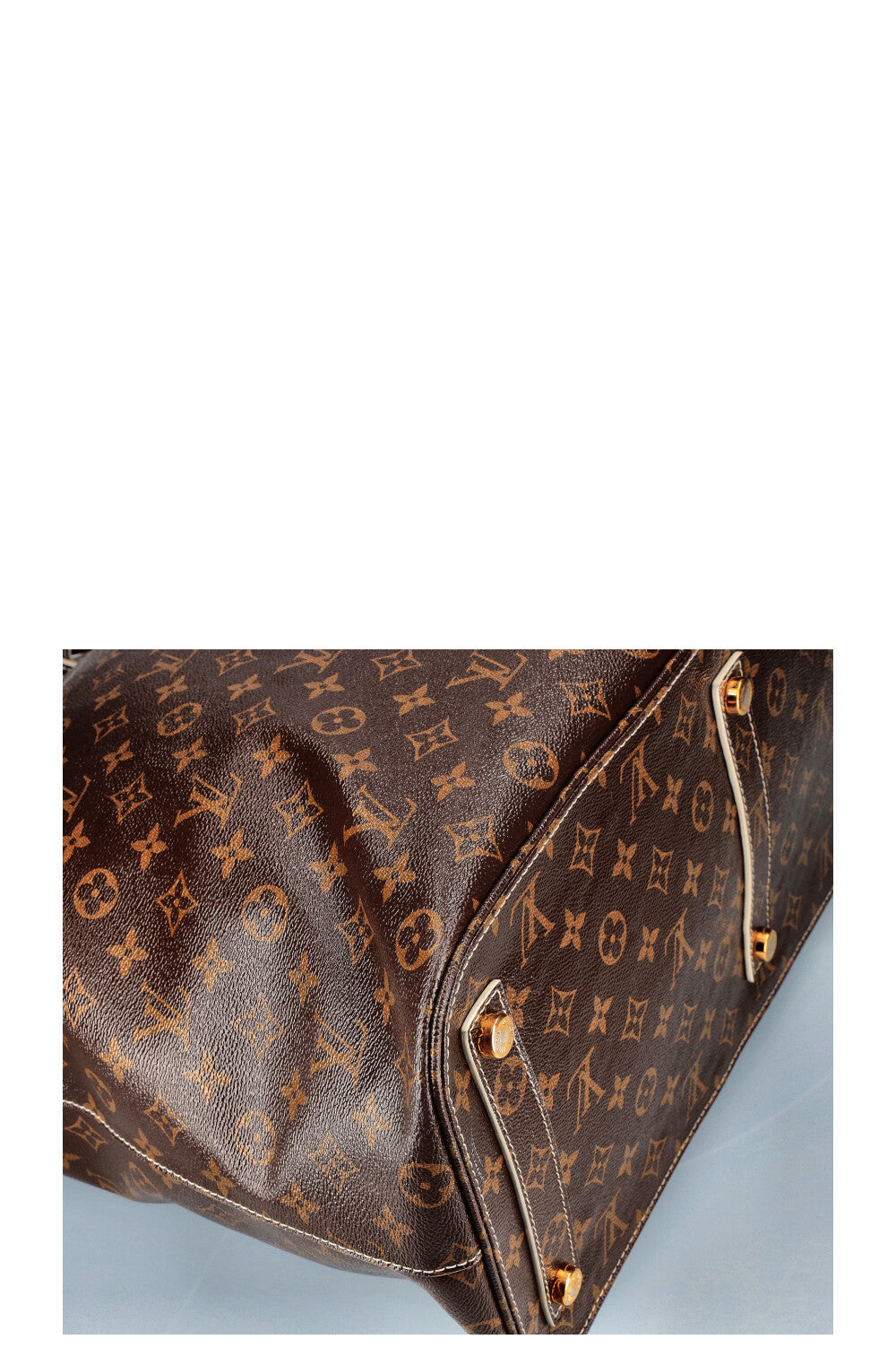 LOUIS VUITTON Voyage Lockit Bag MNG