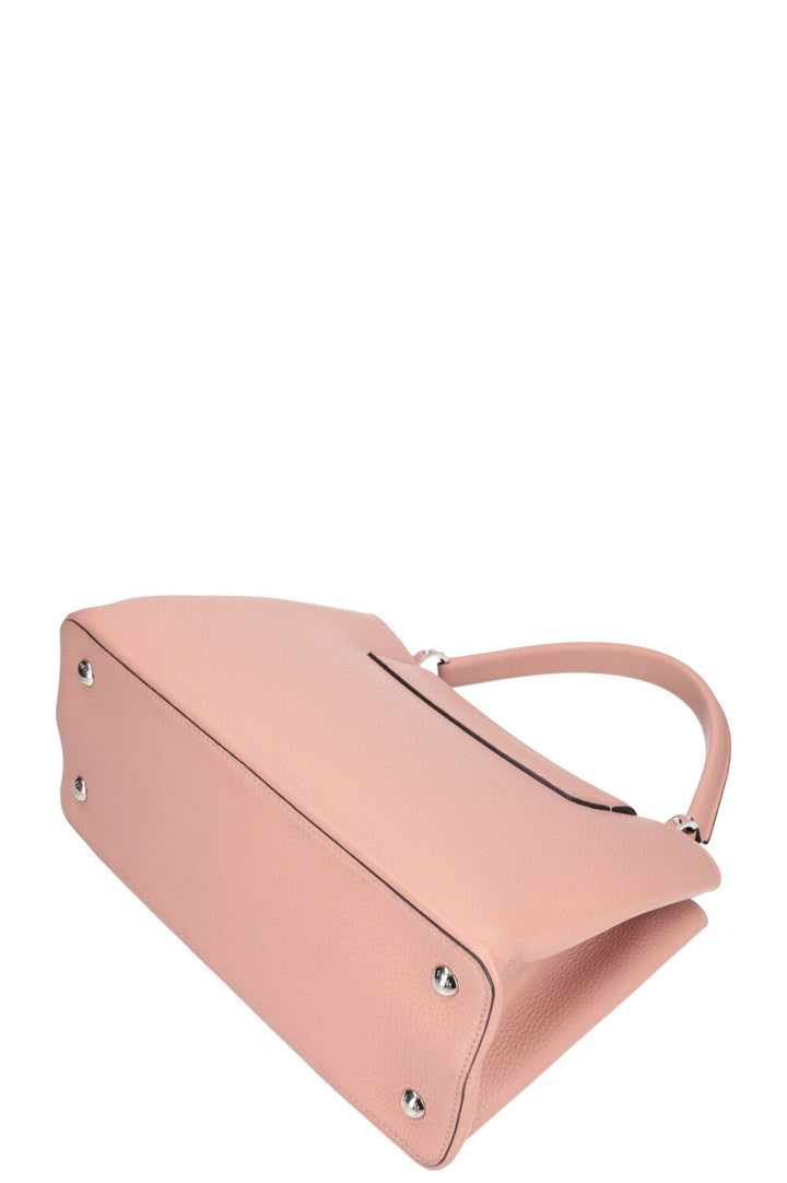 LOUIS VUITTON Capucines GM Magnolia