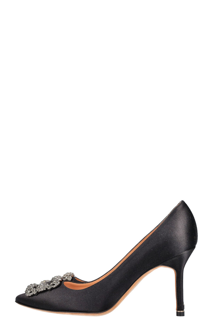 MANOLO BLAHNIK Hangisi Heels Black
