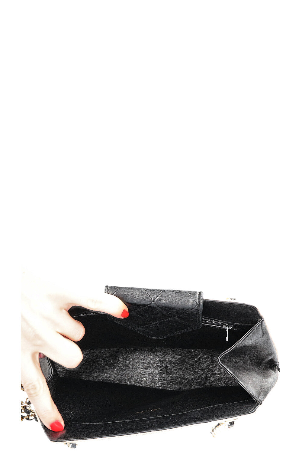CHANEL Vintage Raffia Bag
