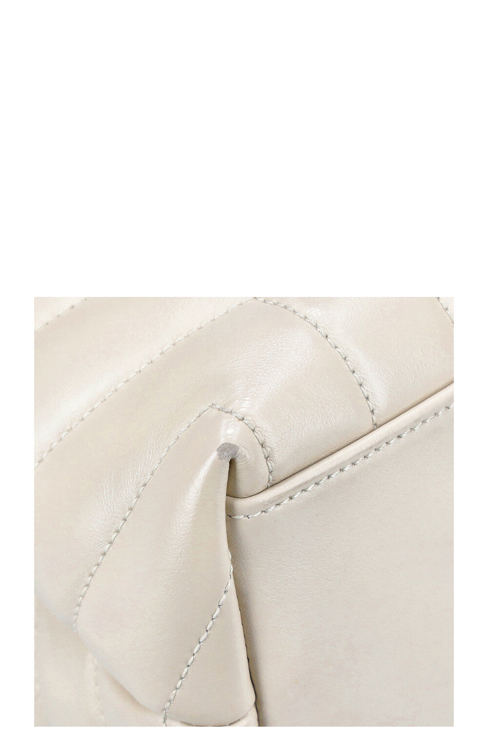 SAINT LAURENT Loulou Bag Medium Ivory