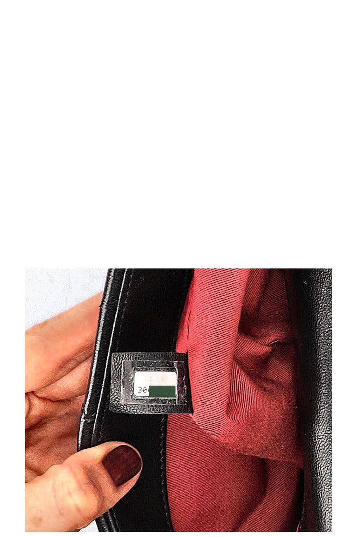 CHANEL Chanel 19 Noir