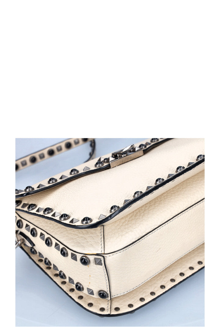 VALENTINO Rolling Rockstud Bag Ivory