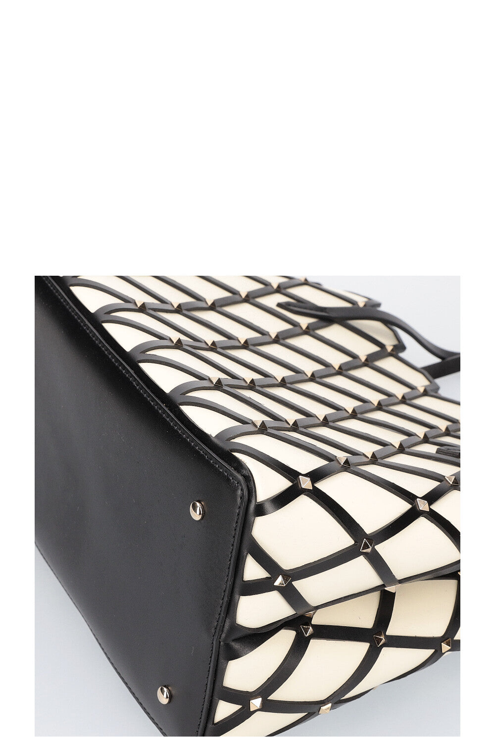 Valentino beehive bag clearance