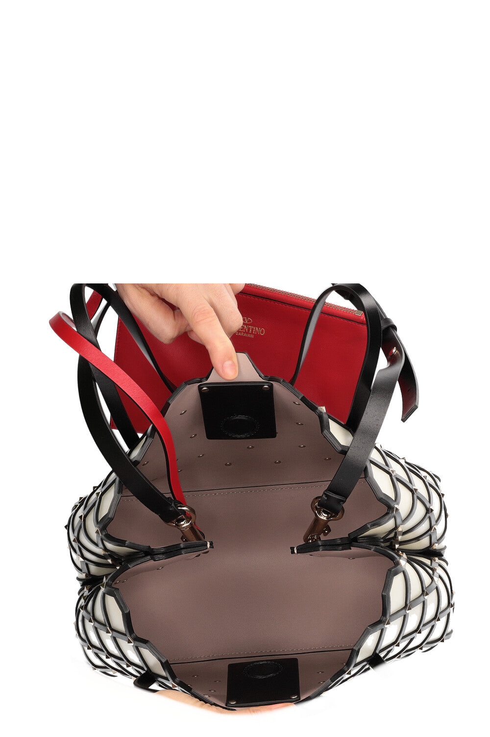 Valentino beehive 2025